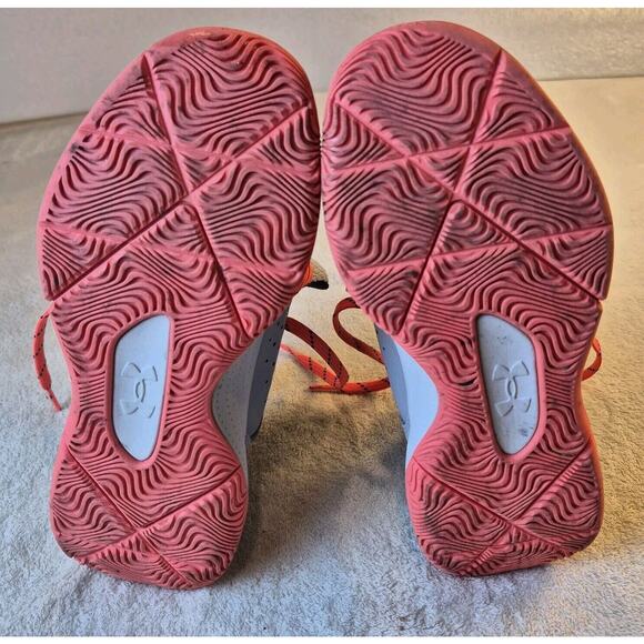 Under Armour NBA Basketball Sneakers Steph Curry 3Z6 Grey Red Kids Youth Size 4Y - Picture 6 of 7